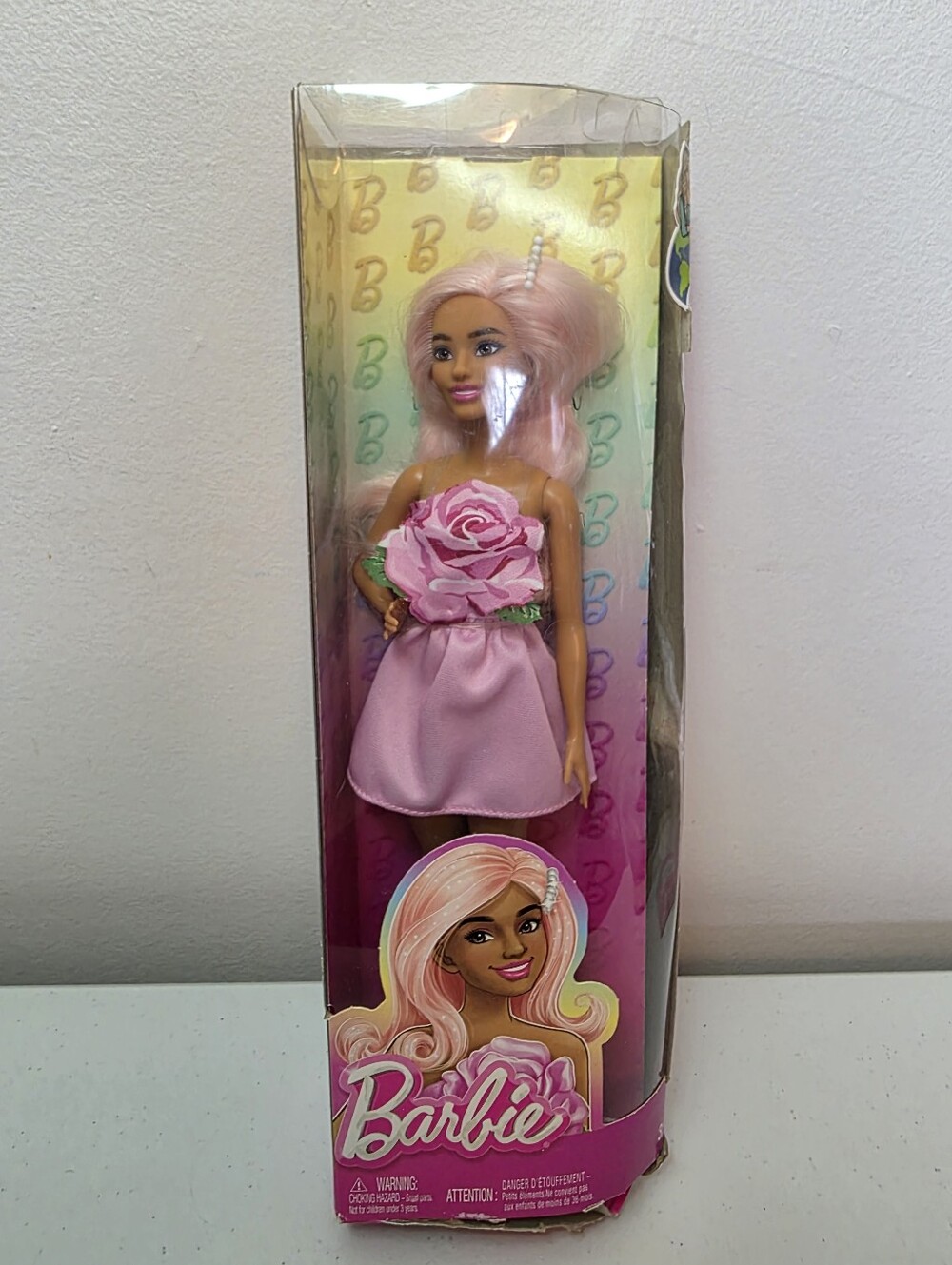 Barbie Fashionistas #238 Doll With Pastel Pink Hair, Strapless Dress (NIB)